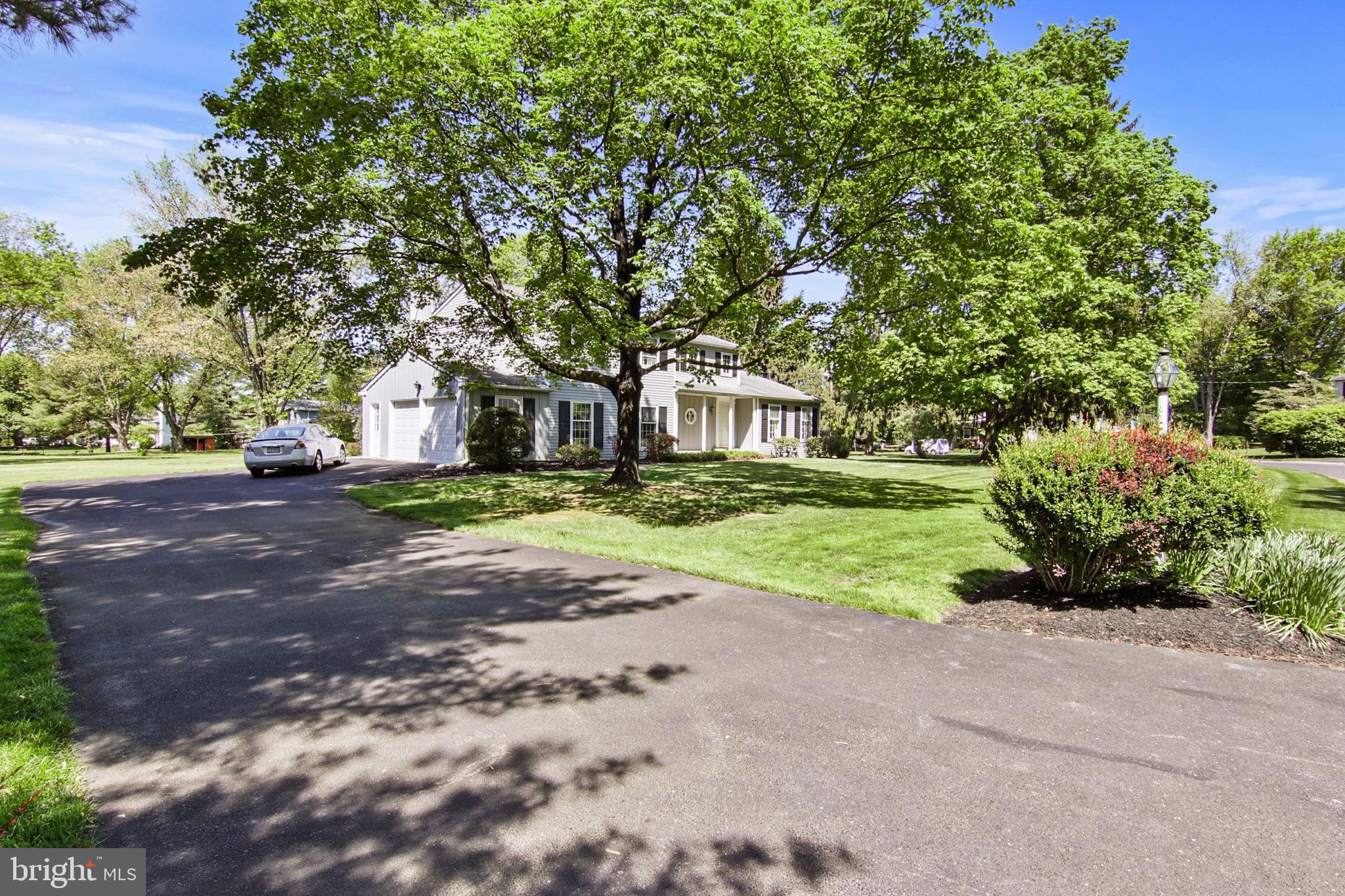 22 Squirrel Road Doylestown, PA 18901 - Photo 2 of 49