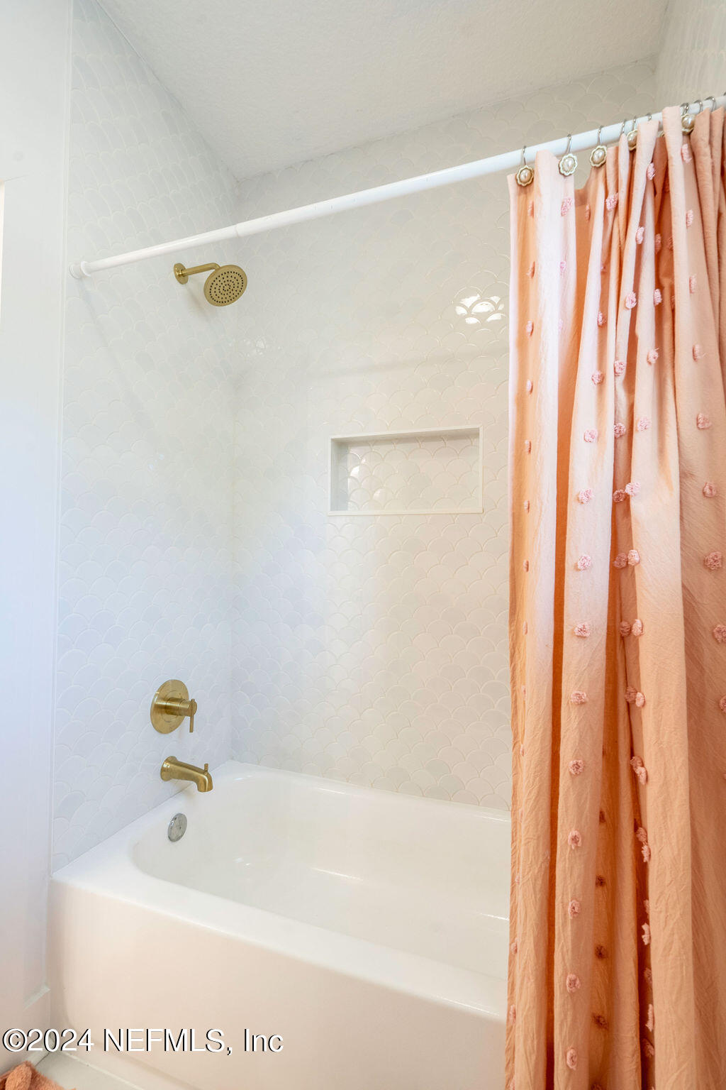 35364 Quail Road Callahan, FL 32011 - Photo 28 of 40 a bathroom with a shower