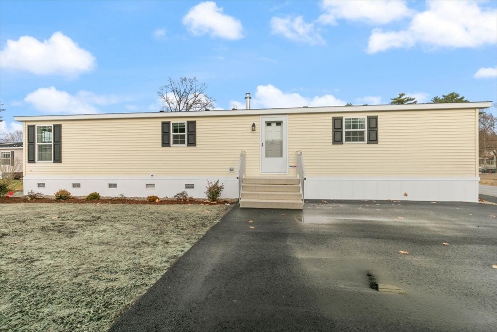 3 B Street Merrimac, MA 01860 - Photo 4 of 26 a view of a house with a sink