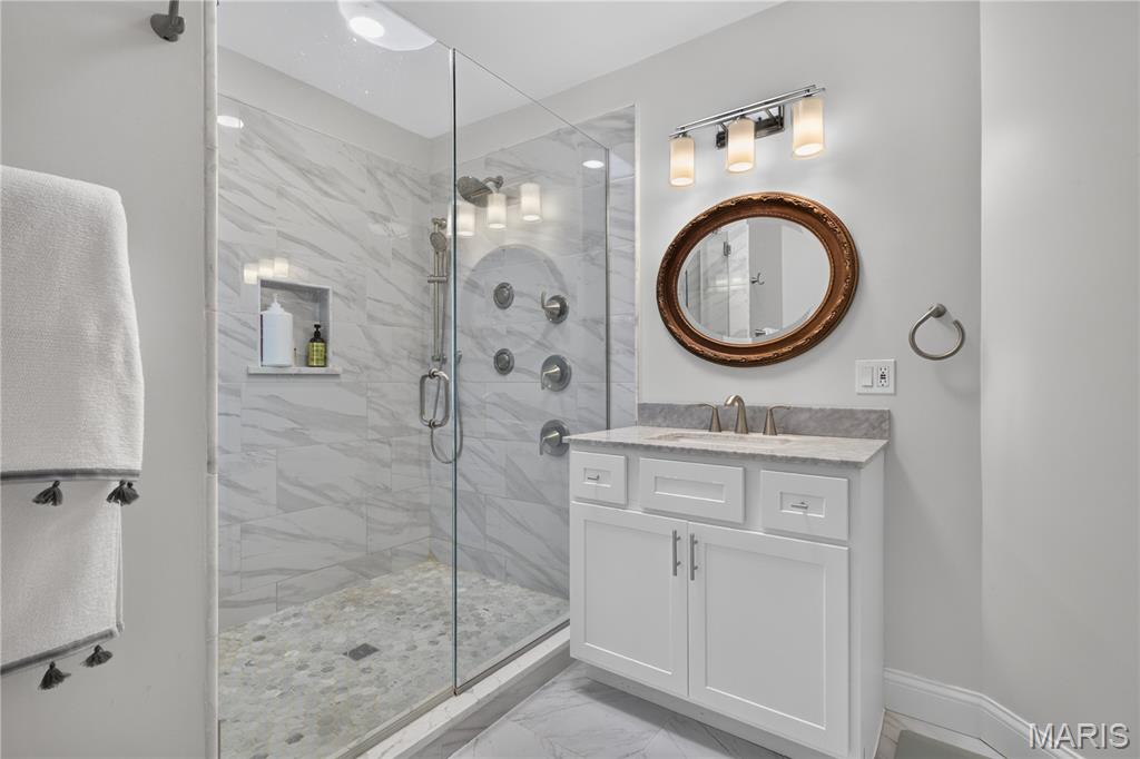 1601 Warson Road Ladue, MO 63124 - Photo 22 of 33 Gallery Image 22