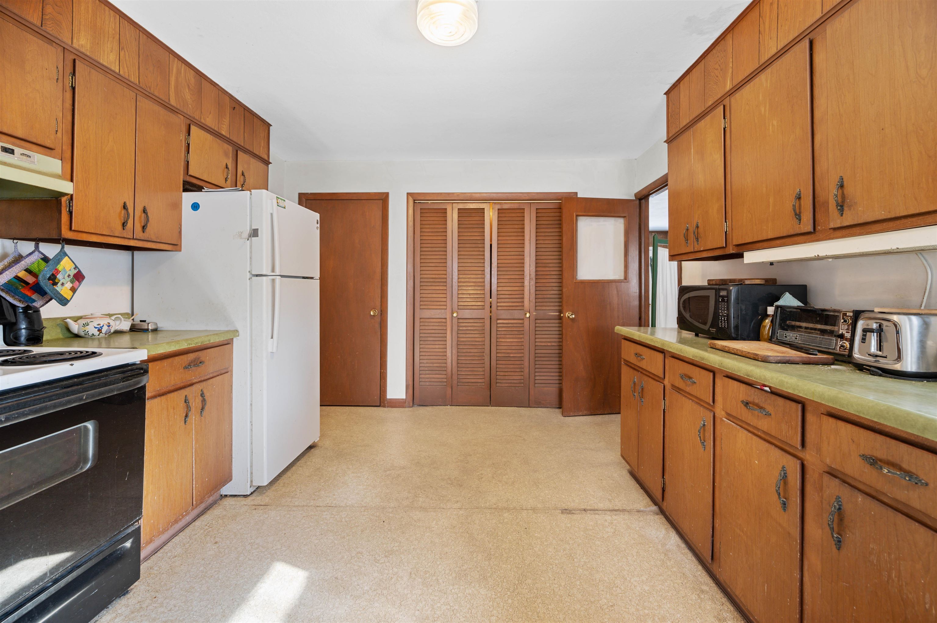 19 Phillips Road Montpelier, VT 05602 - Photo 8 of 38 Gallery Image 8