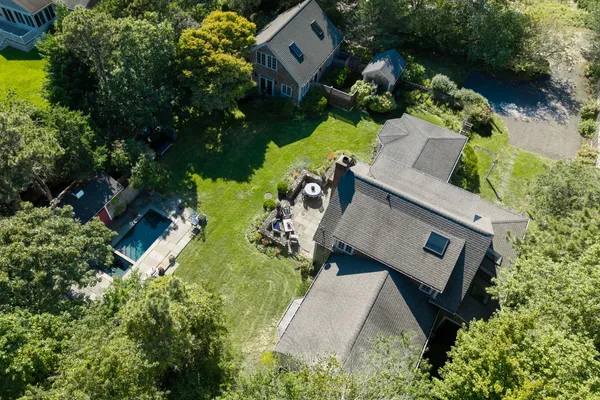 $4,175,000 | 19 Kitts Field Circle, Edgartown, MA 02539