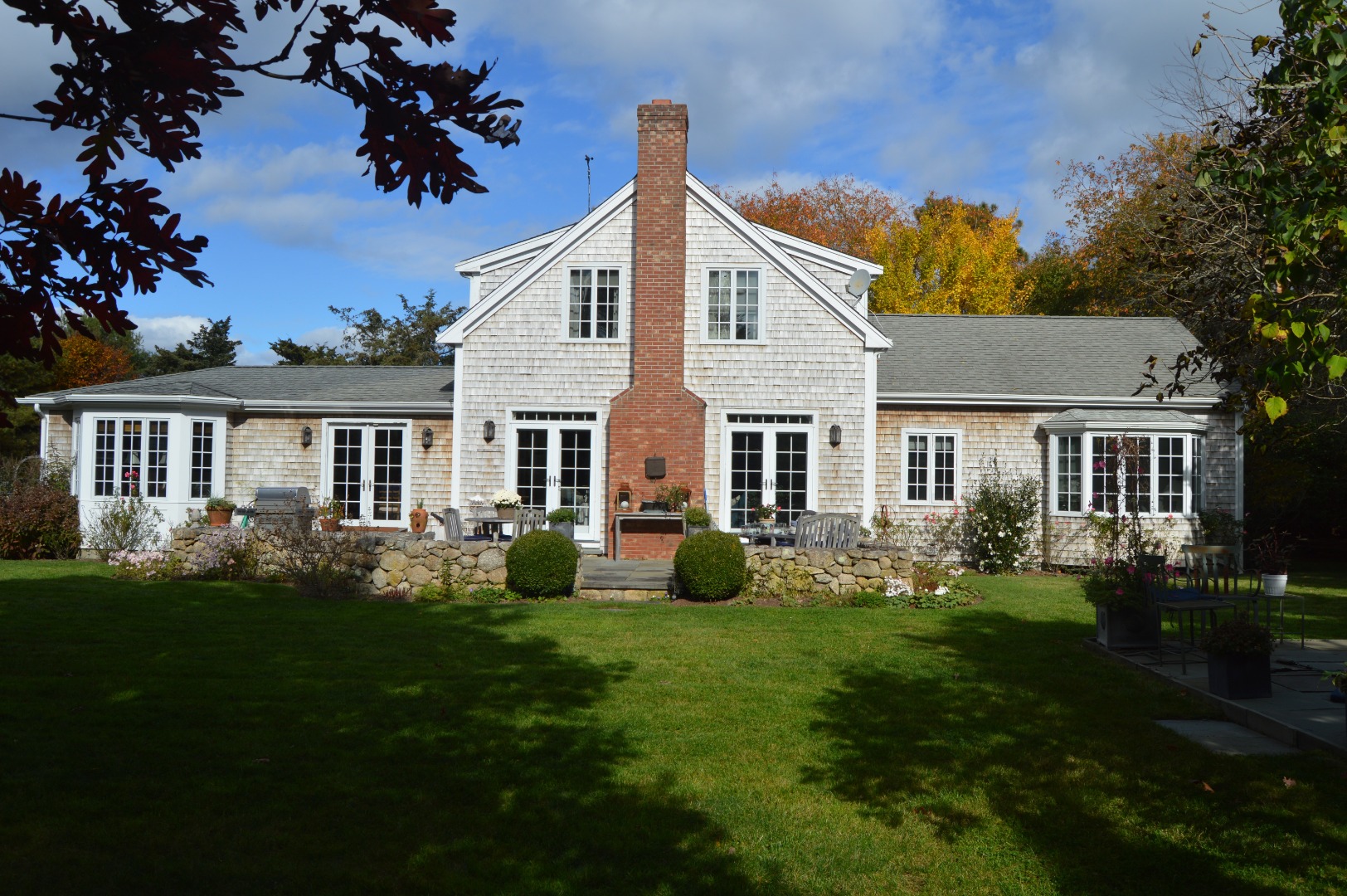 19 Kitts Field Circle Edgartown, MA 02539 - Photo 7 of 69