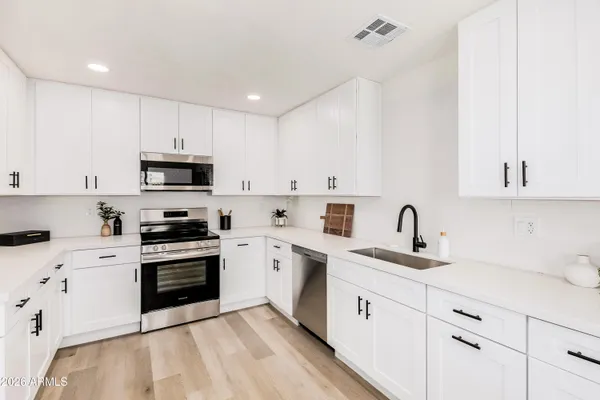 $349,900 | 3823 West Earll Drive, Phoenix, AZ 85019