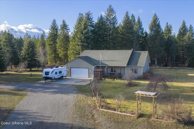 $899,000 | 4529 East Diagonal Road, Rathdrum, ID 83858
