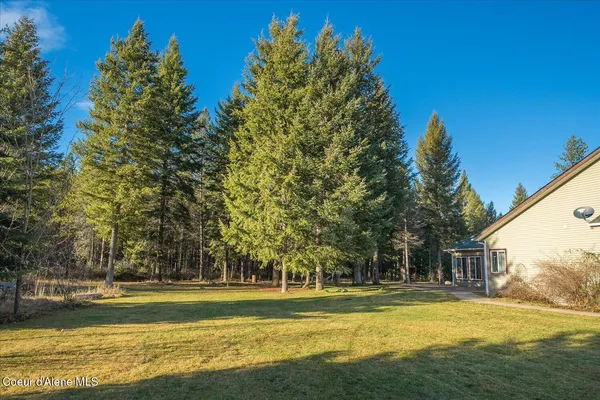 $879,000 | 4529 East Diagonal Road, Rathdrum, ID 83858