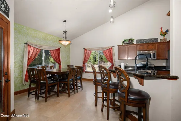 $879,000 | 4529 East Diagonal Road, Rathdrum, ID 83858