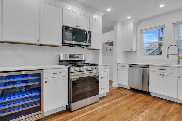 $4,000 | 116-118 White Street, Unit 118, Belmont, MA 02478