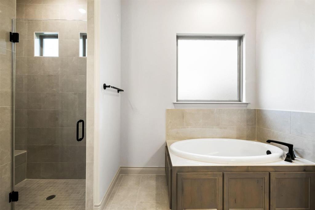 195 Coalson Crossing Azle, TX 76020 - Photo 12 of 22