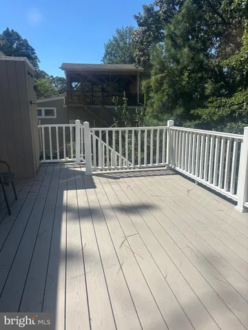 a view of deck