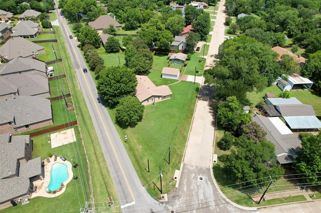 802 Cardinal Road Mansfield, TX 76063 - Photo 31 of 31 an aerial view of a house