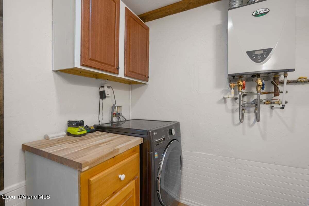 929 Irish Road Sagle, ID 83860 - Photo 27 of 70 Laundry (6)