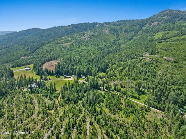 $729,900 | 929 Irish Road, Sagle, ID 83860