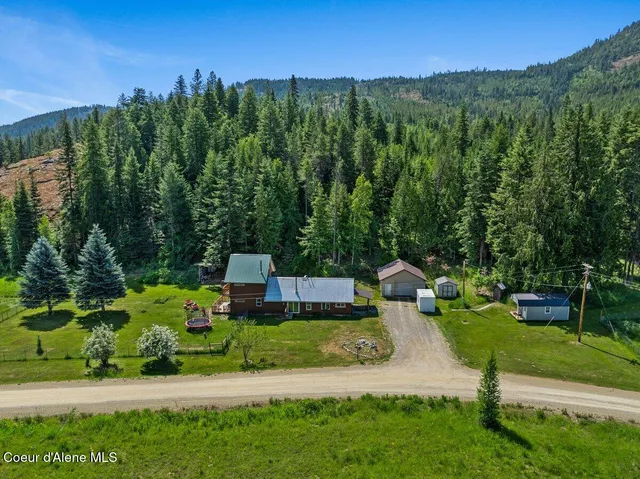 $729,900 | 929 Irish Road, Sagle, ID 83860