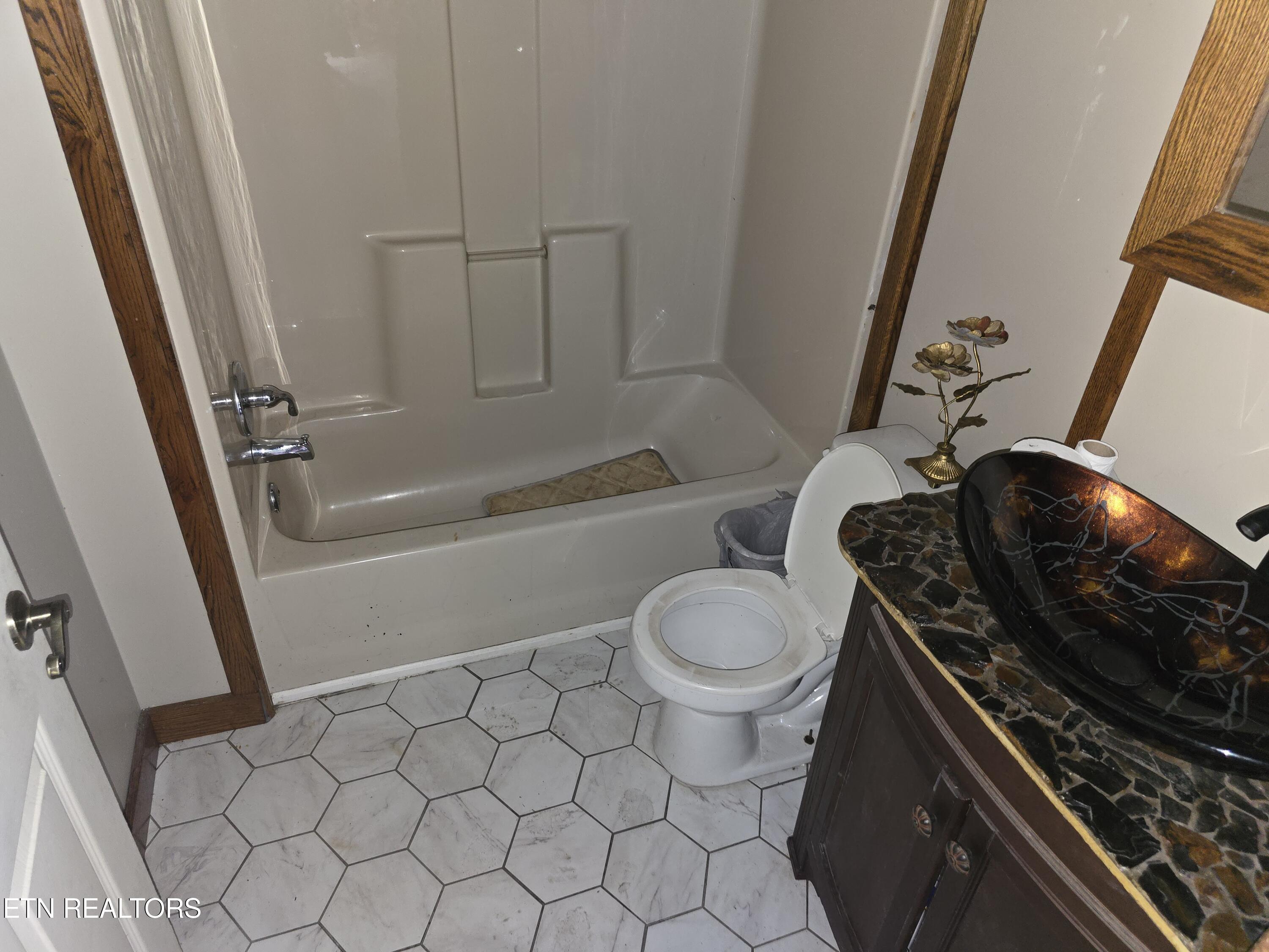 640 Exeter Road Appalachia, VA 24216 - Photo 23 of 40 20250324_103918