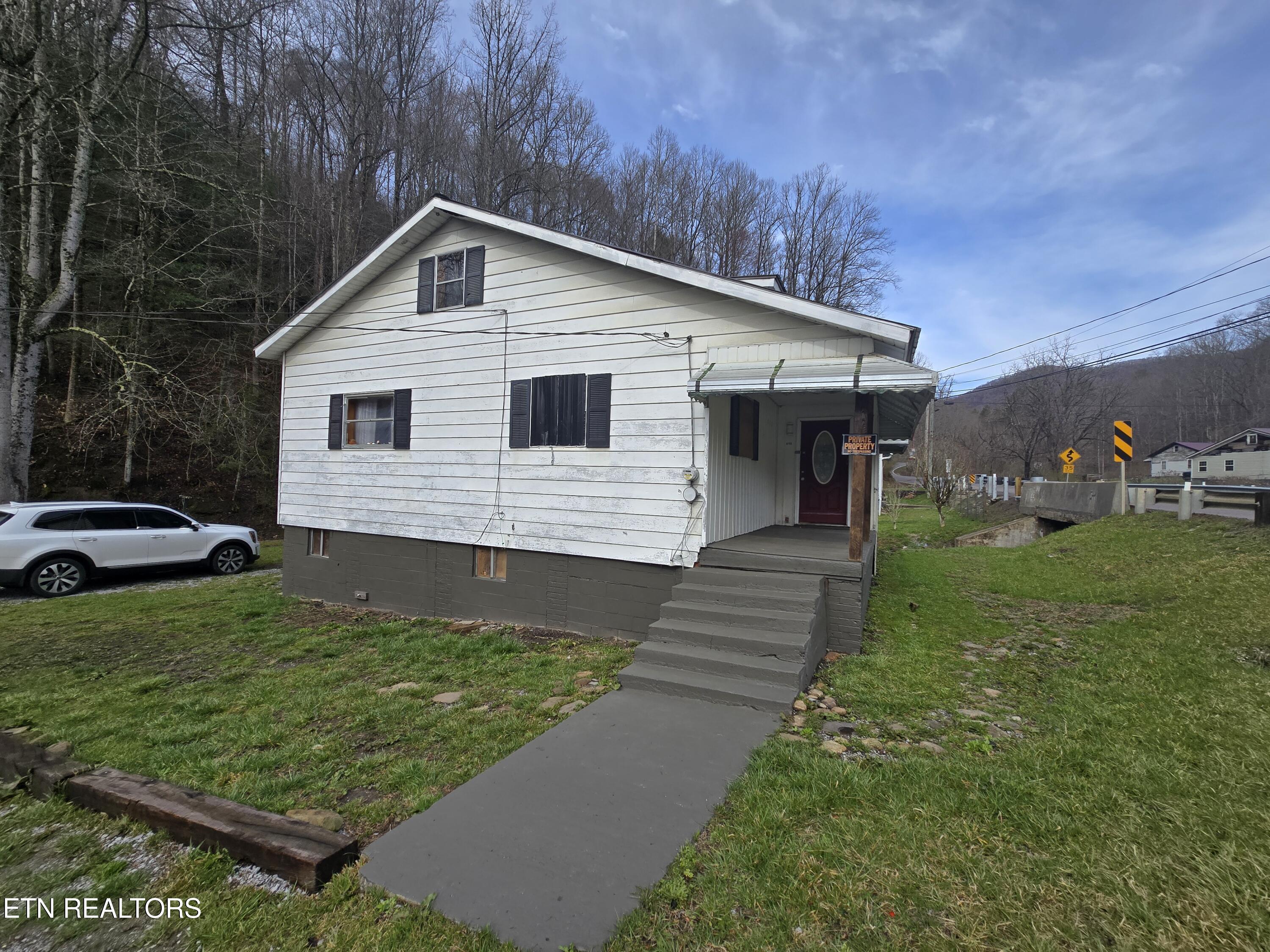 640 Exeter Road Appalachia, VA 24216 - Photo 3 of 40 20250324_103451