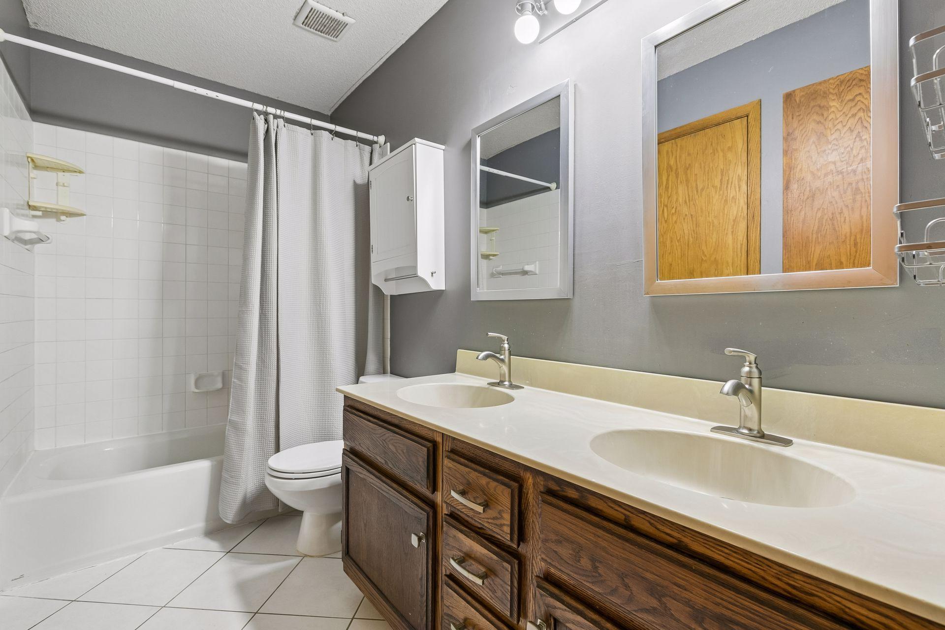 4482 Oak Pond Road Eagan, MN 55123 - Photo 25 of 40 Gallery Image 25
