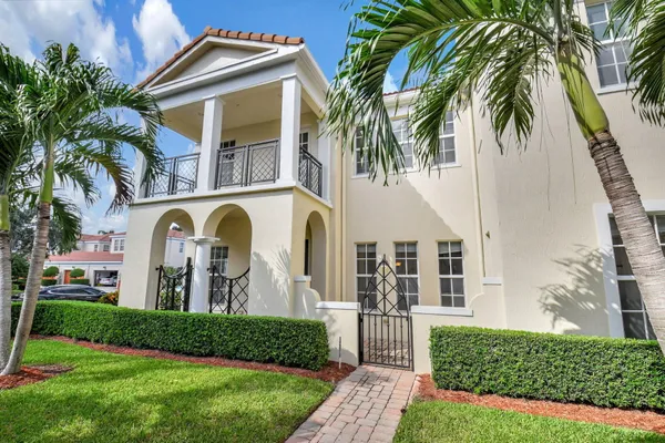 $4,150 | 838 Northwest 83rd Lane, Boca Raton, FL 33487