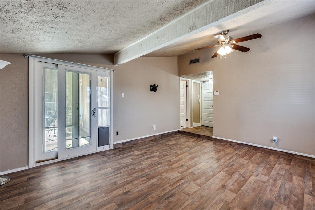 3108 Spring Valley Drive Bedford, TX 76021 - Photo 9 of 26