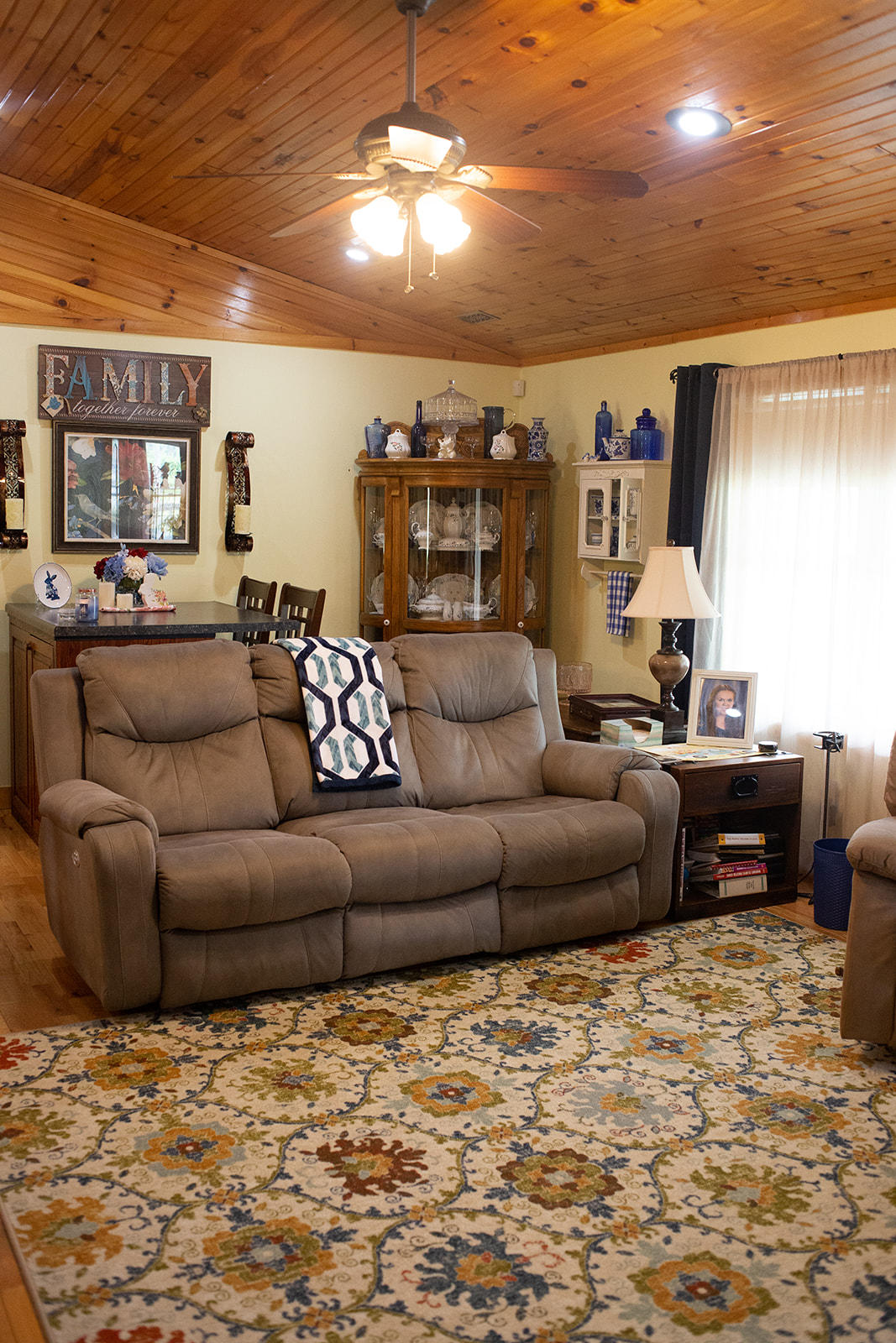 144 River Road Church Hill, TN 37642 - Photo 30 of 59 livingroom