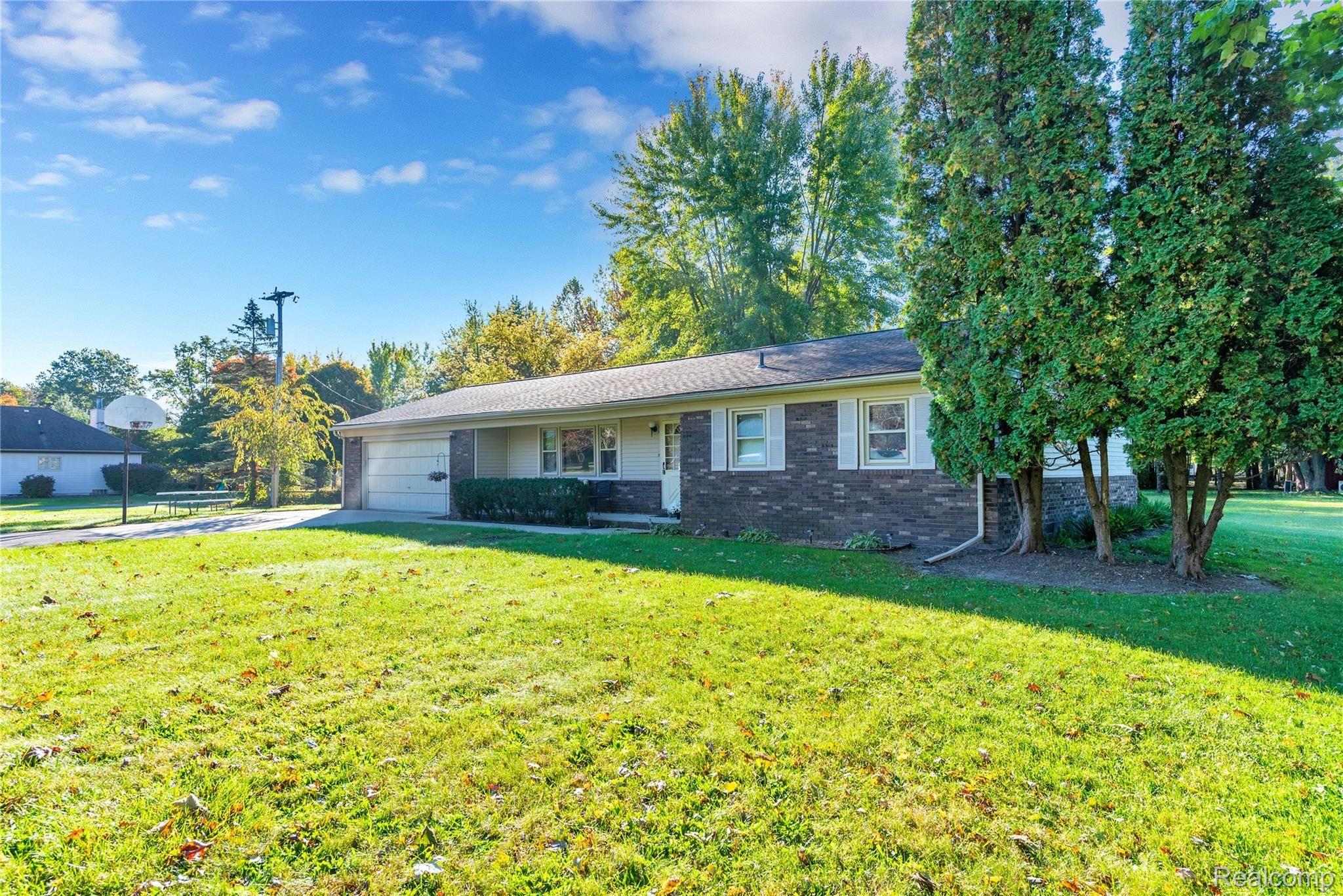 33299 King Road New Boston, MI 48164 - Photo 5 of 40 33299 King Rd - HD Drone Photography-5.jpg