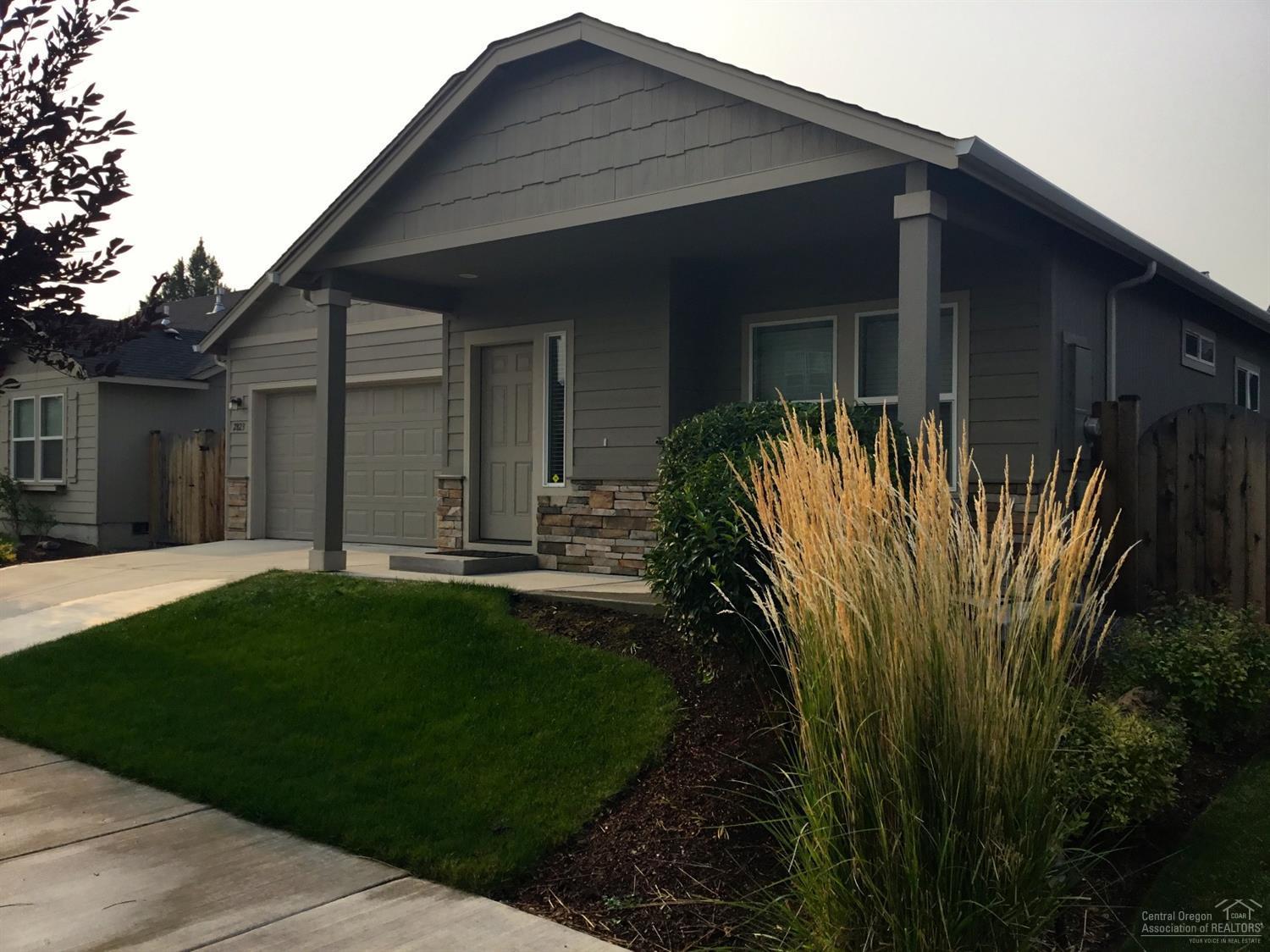 2823 Northeast Spring Water Place Bend, OR 97701 - Photo 3 of 23 Gallery Image 3
