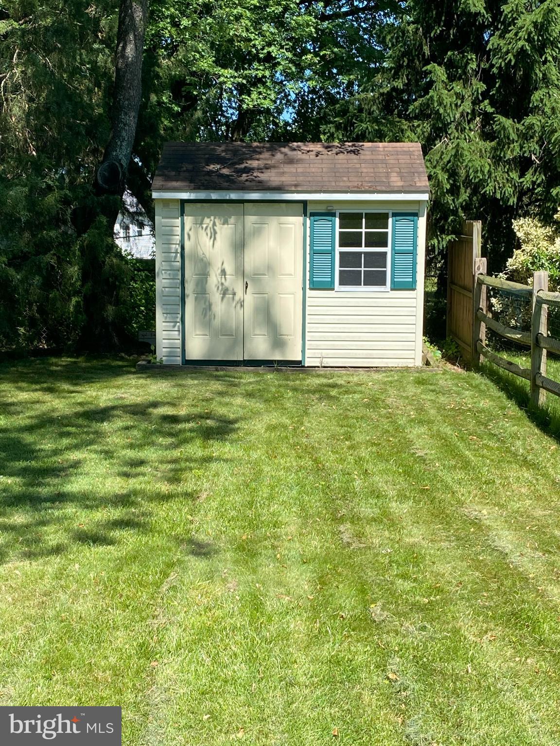 1216 Weber Road Warminster, PA 18974 - Photo 31 of 32