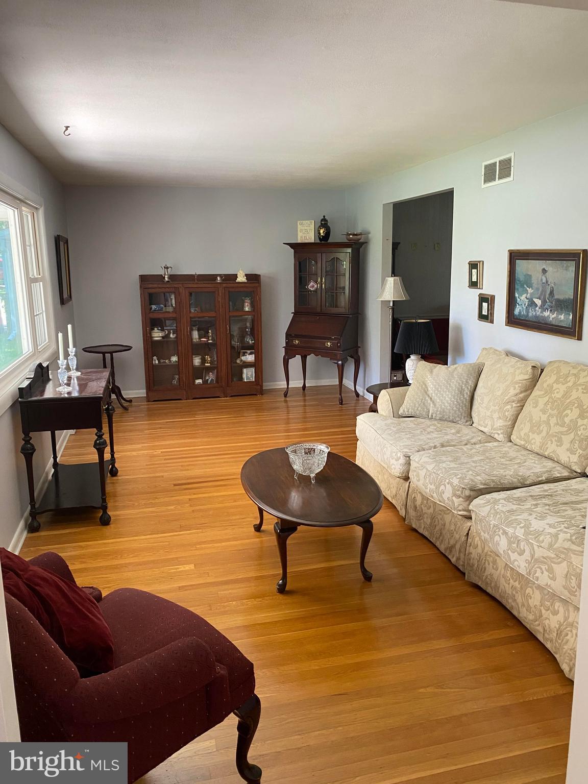 1216 Weber Road Warminster, PA 18974 - Photo 6 of 32 Living Room