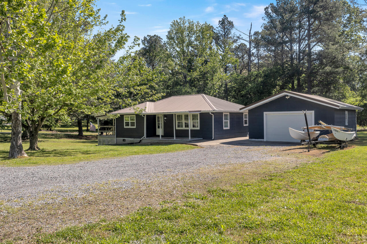 730 Tubbs Road Benton, KY 42025 - Photo 2 of 31 25-IMG-0495