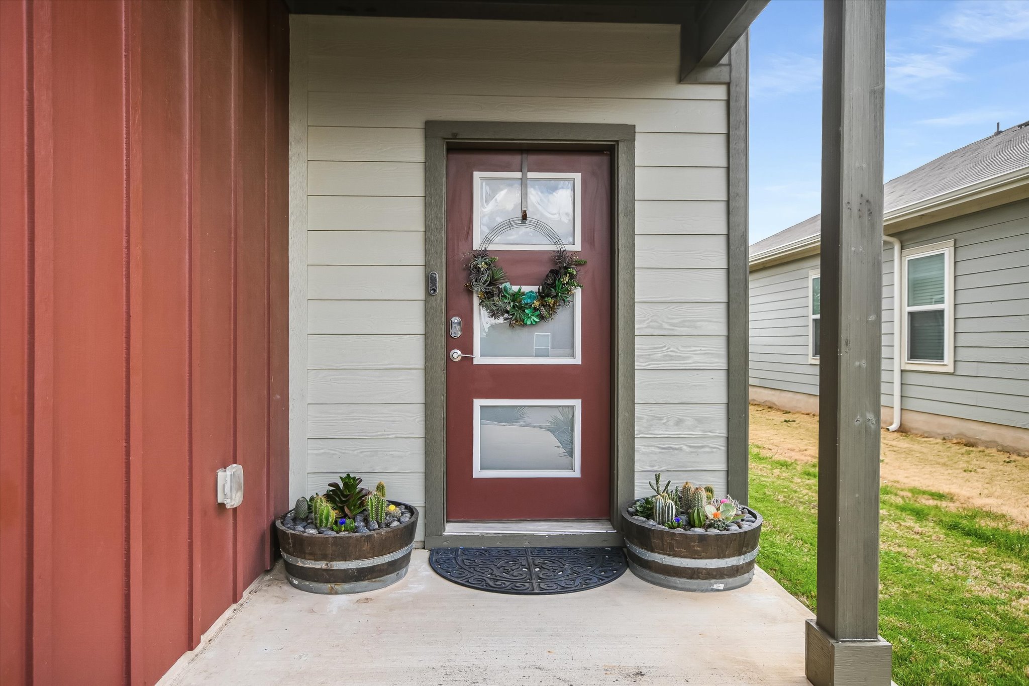 117 Deserti Road Leander, TX 78641 - Photo 2 of 21 Entrance to property with covered porch