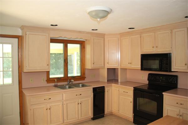 15 Carl Road Walpole, MA 02081 - Photo 21 of 30 Gallery Image 21