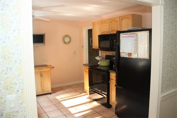 15 Carl Road Walpole, MA 02081 - Photo 8 of 30 Gallery Image 8