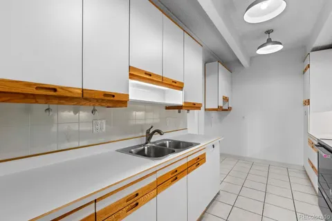 $265,000 | 7877 East Mississippi Avenue, Unit 402, Denver, CO 80247