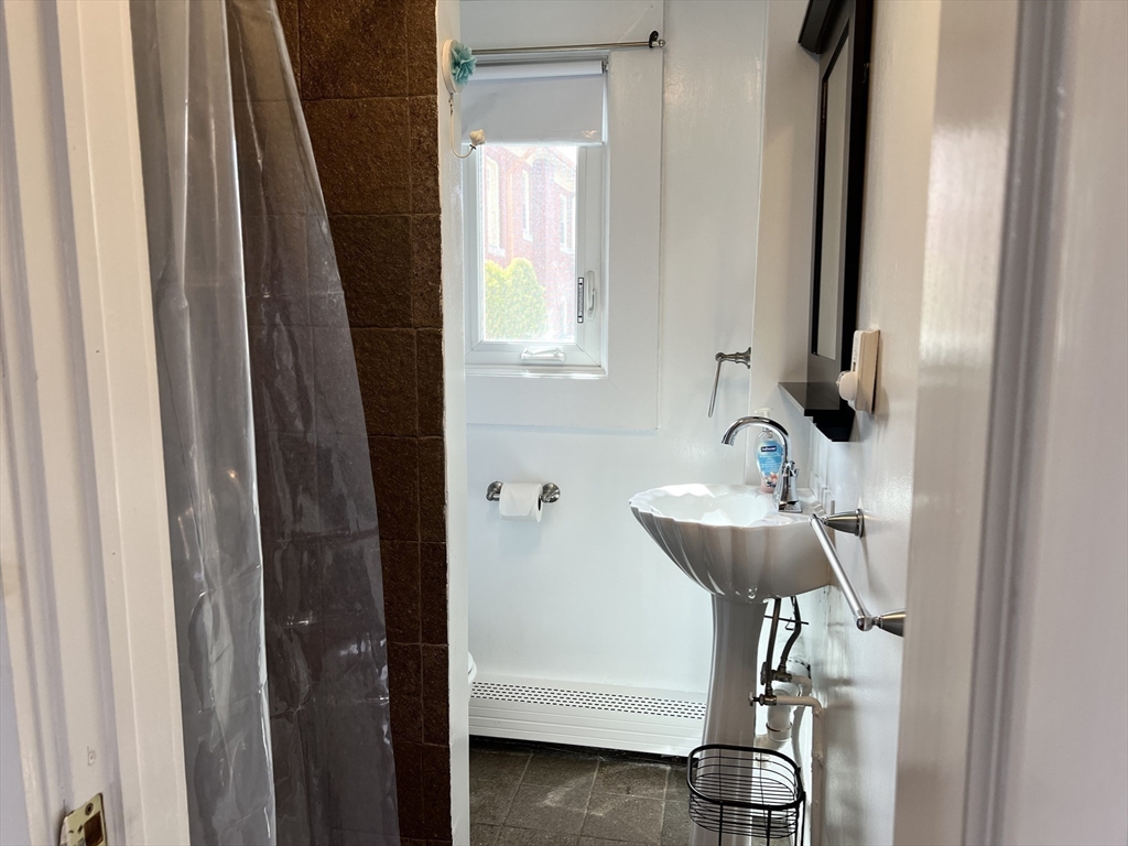 29 R Cutler Street, Unit 1 Winthrop, MA 02152 - Photo 15 of 20