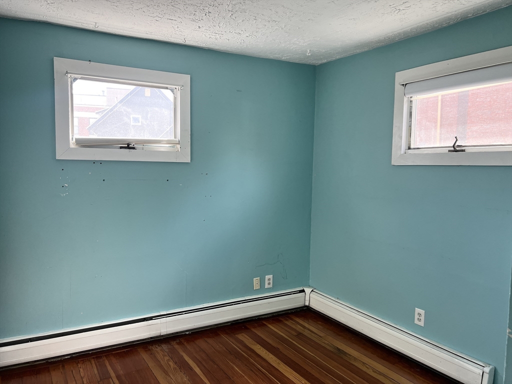 29 R Cutler Street, Unit 1 Winthrop, MA 02152 - Photo 17 of 20