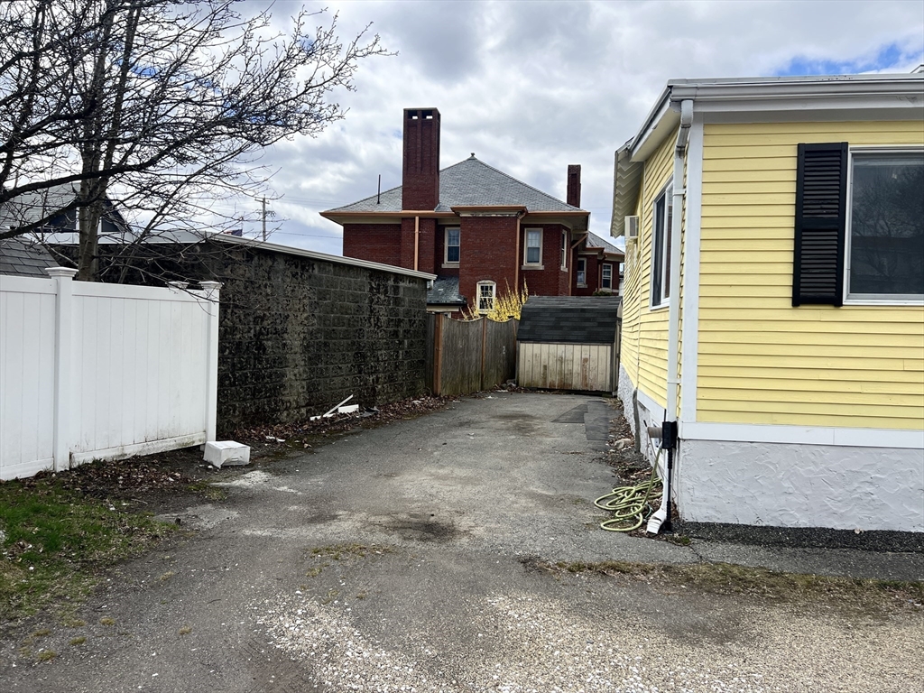 29 R Cutler Street, Unit 1 Winthrop, MA 02152 - Photo 20 of 20