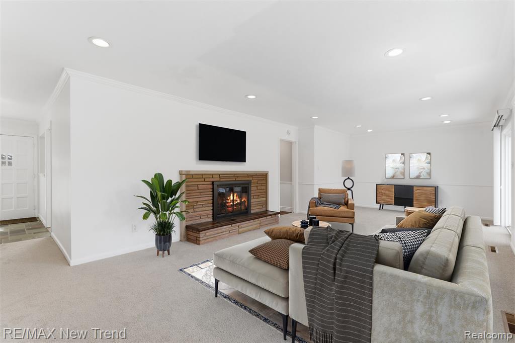 1043 Westview Road Bloomfield Hills, MI 48304 - Photo 6 of 43