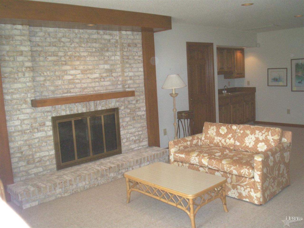 2833 Wind Pump Road Fort Wayne, IN 46804 - Photo 2 of 18