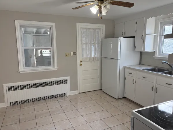$2,800 | 39 Westphal Street, West Hartford, CT 06110