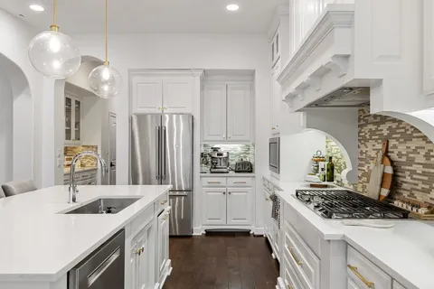 $1,100,000 | 8801 Wild Rice Cove, Austin, TX 78738