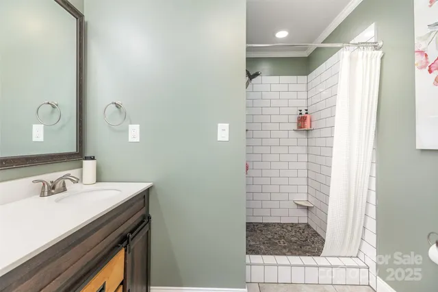 $385,000 | 3209 Fincher Road, Matthews, NC 28104