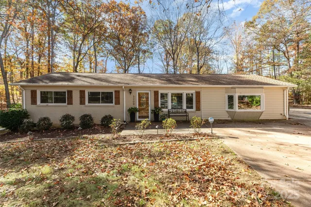 $385,000 | 3209 Fincher Road, Matthews, NC 28104