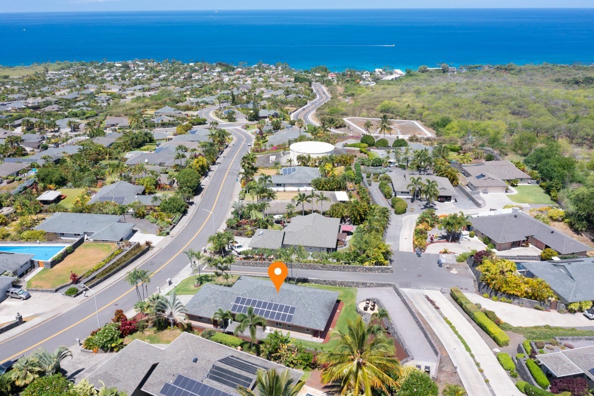 77-279 Ho'omohala Road, Kailua-Kona, HI 96740 in upper Alii Heights. This beautiful home is move-in ready, and Seller financing is available!