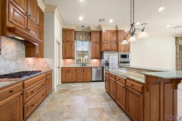 $475,000 | 19405 Kelly Wood Court, Baton Rouge, LA 70809