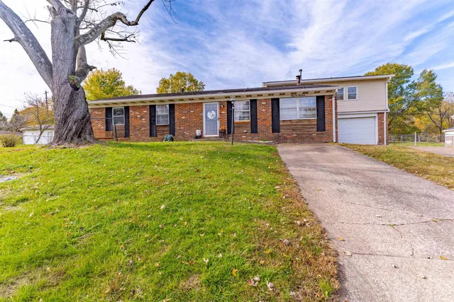 $214,500 | 5200 Westchester Drive, Evansville, IN 47720