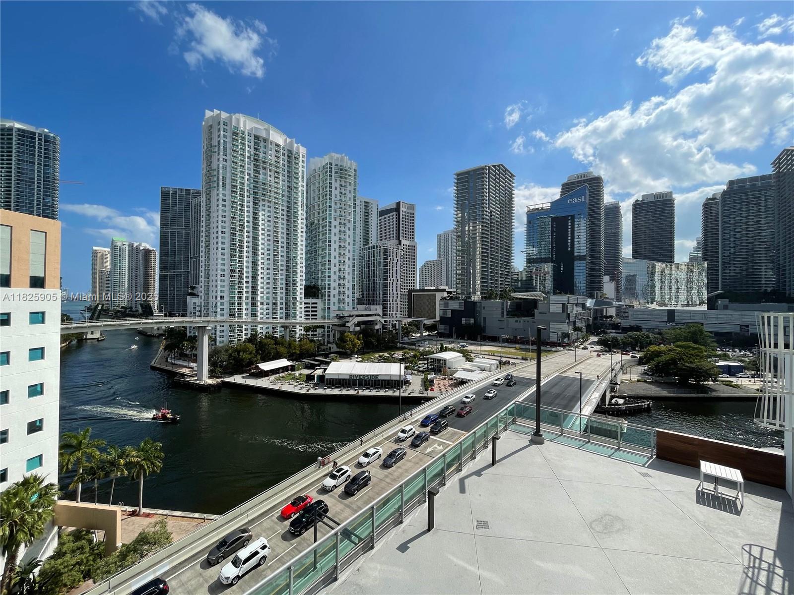 350 South Miami Avenue, Unit 1102 Miami, FL 33130 - Photo 21 of 29 a view of a city with tall buildings