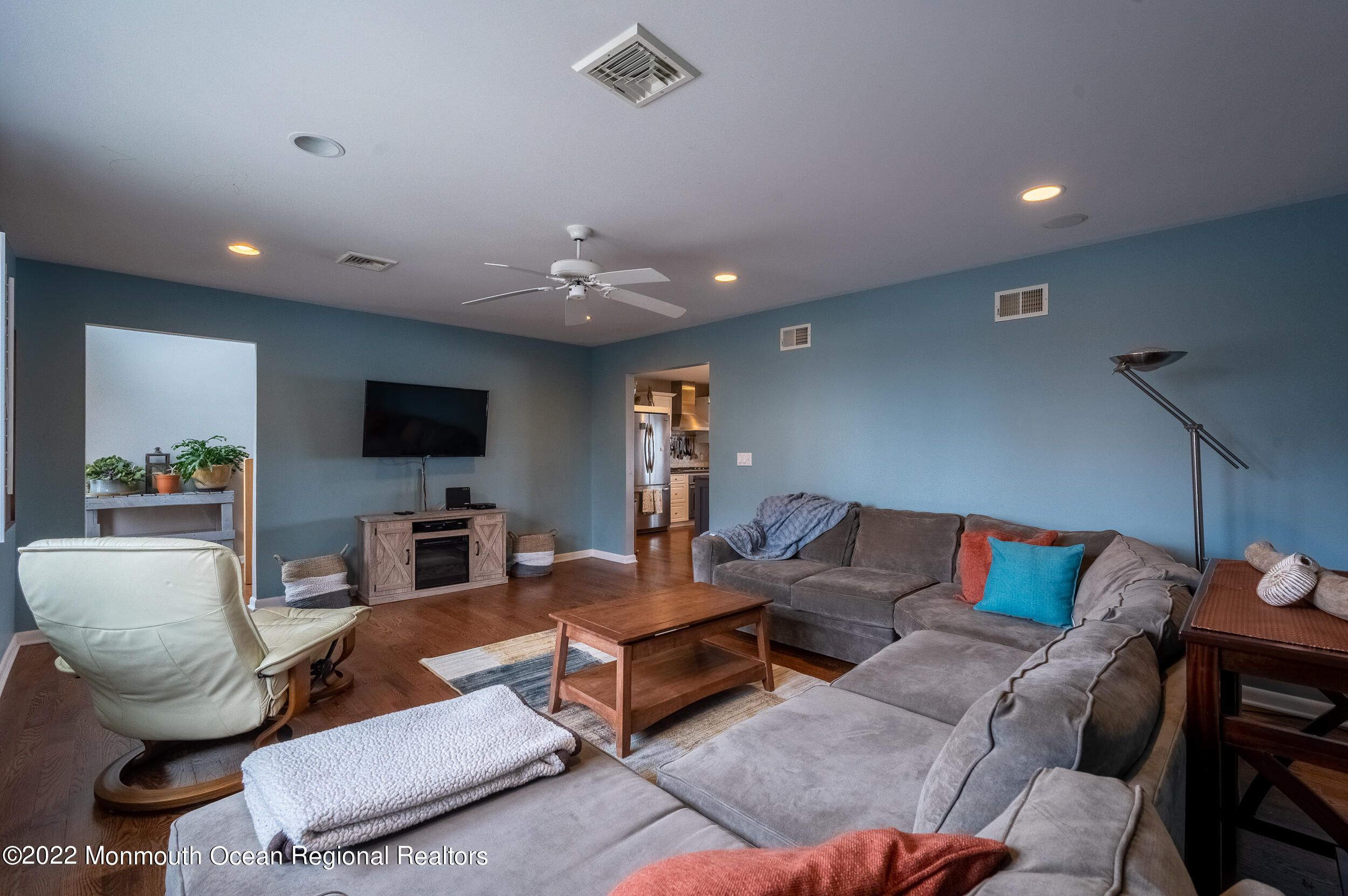 331 Venice Drive Lavallette, NJ 08735 - Photo 45 of 58 Living 2