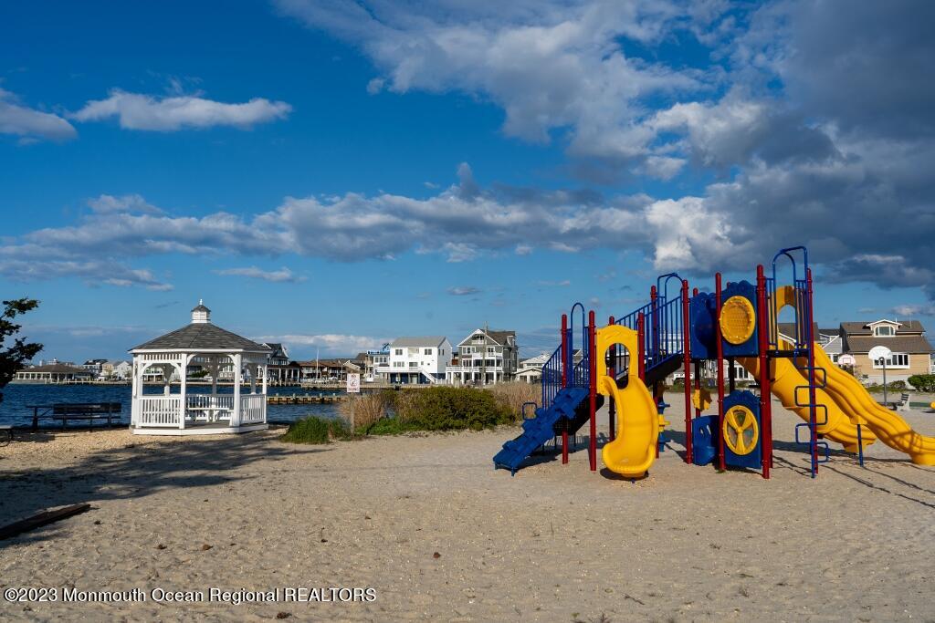 331 Venice Drive Lavallette, NJ 08735 - Photo 53 of 58 bay beach gazebo+jungle gym (1024x683)