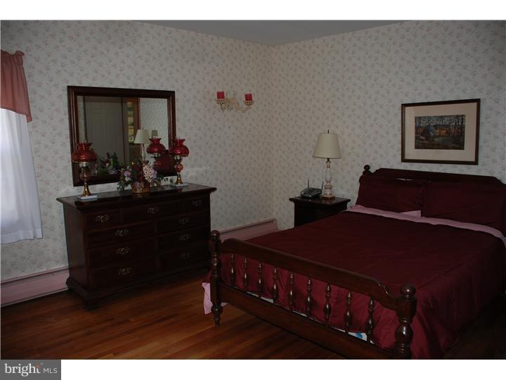 202 Maplewood Road West Chester, PA 19382 - Photo 12 of 21 Bedroom - Main