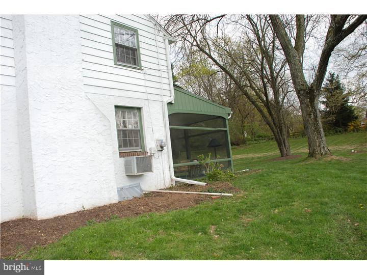 202 Maplewood Road West Chester, PA 19382 - Photo 14 of 21 Exterior Side
